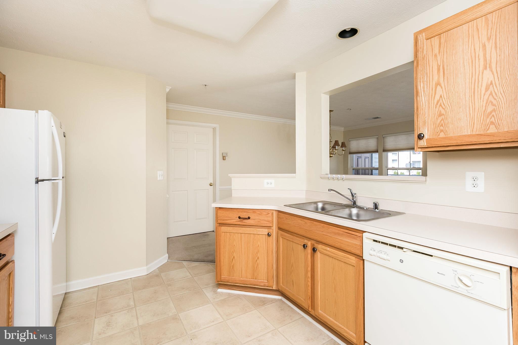 9607 Haven Farm Road, Unit H Perry Hall, MD 21128 - Photo 11 of 30 Kitchen