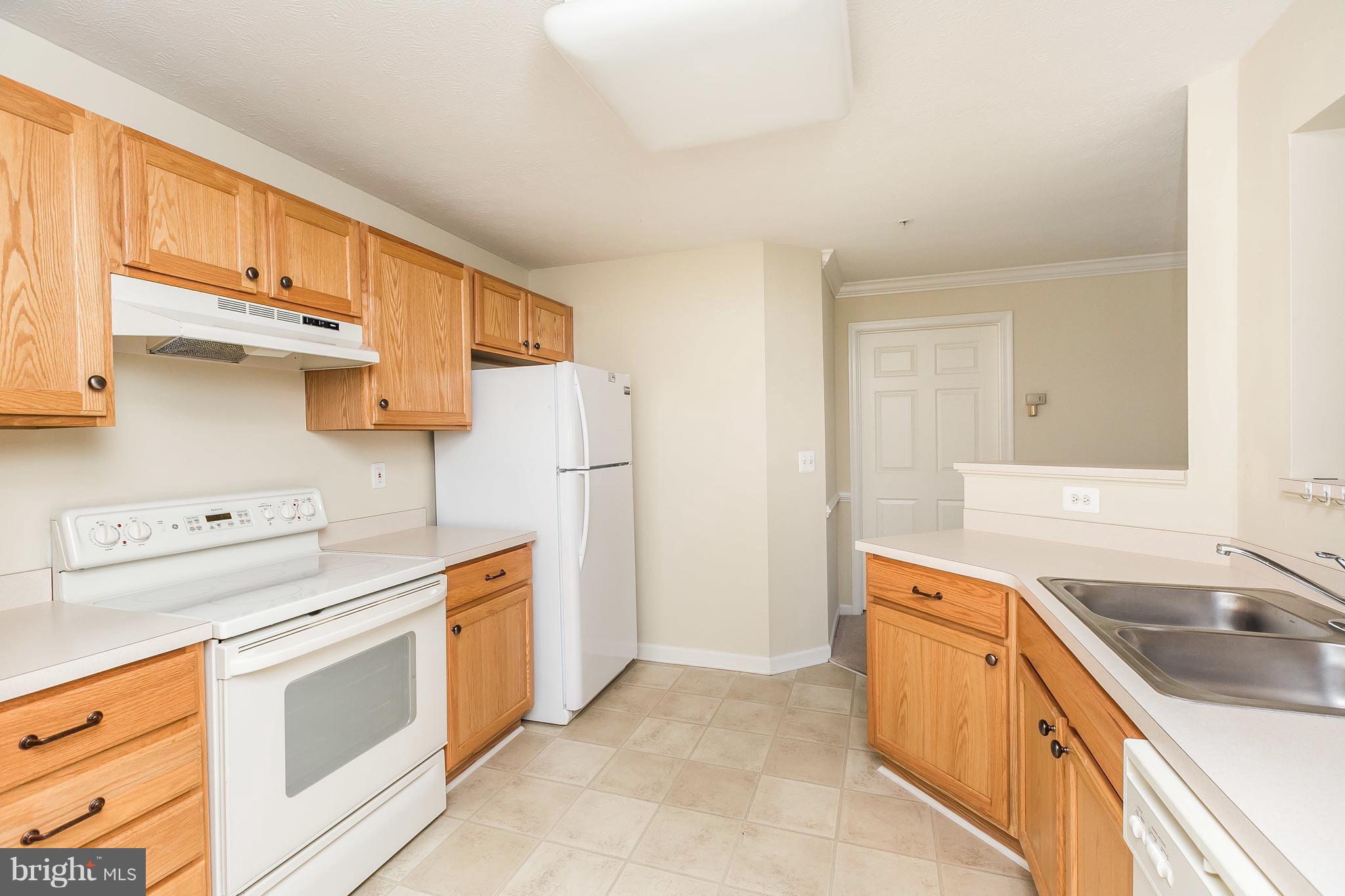 9607 Haven Farm Road, Unit H Perry Hall, MD 21128 - Photo 10 of 30 Kitchen