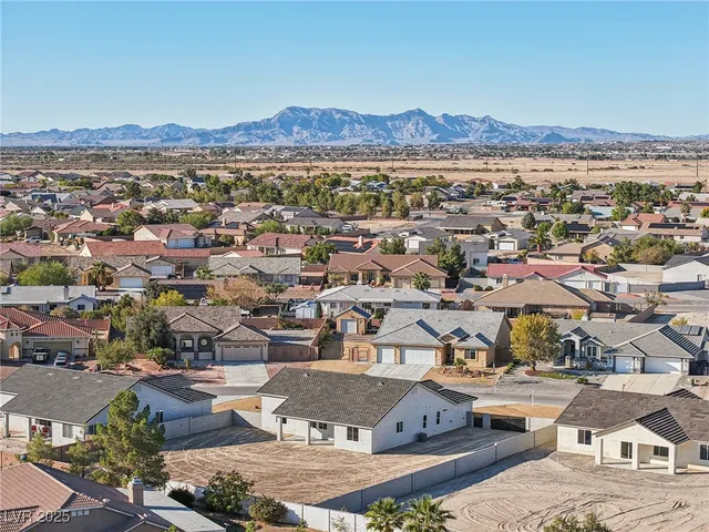 $475,000 | 6761 South Sandpebble Street, Pahrump, NV 89061