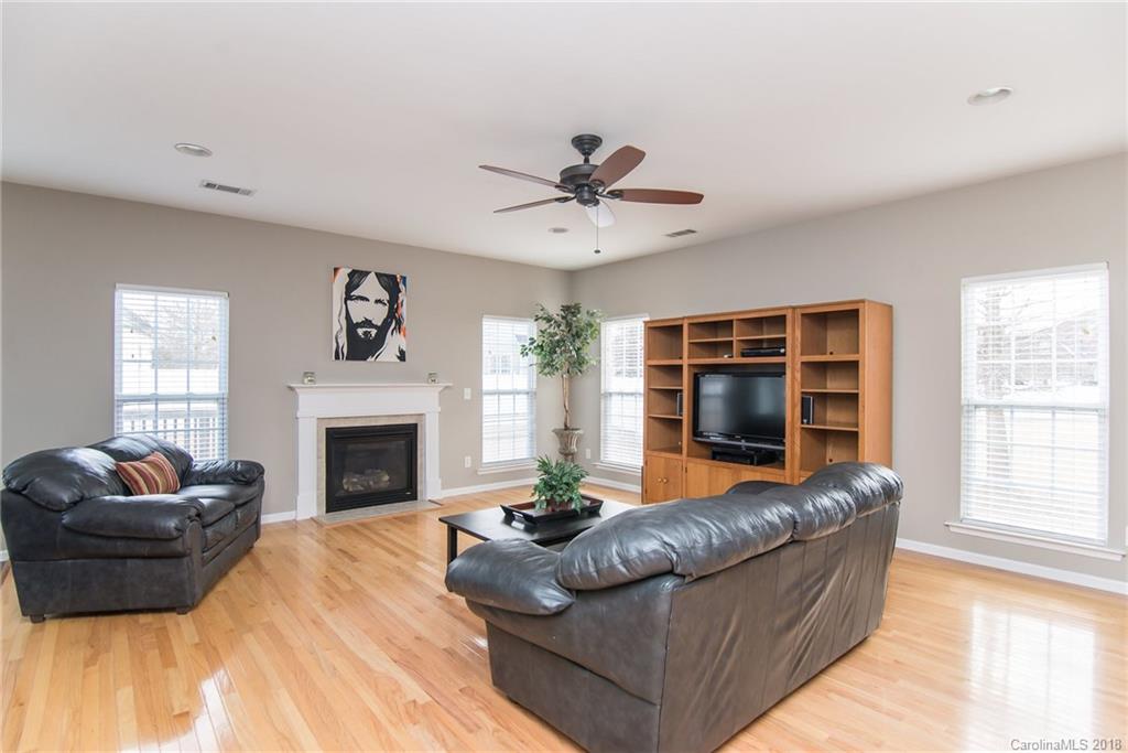 212 Clear Spring Court Fort Mill, SC 29708 - Photo 12 of 26 Gallery Image 12