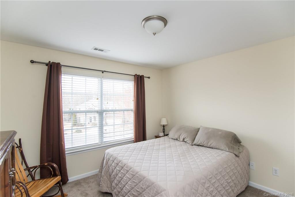 212 Clear Spring Court Fort Mill, SC 29708 - Photo 20 of 26 Gallery Image 20
