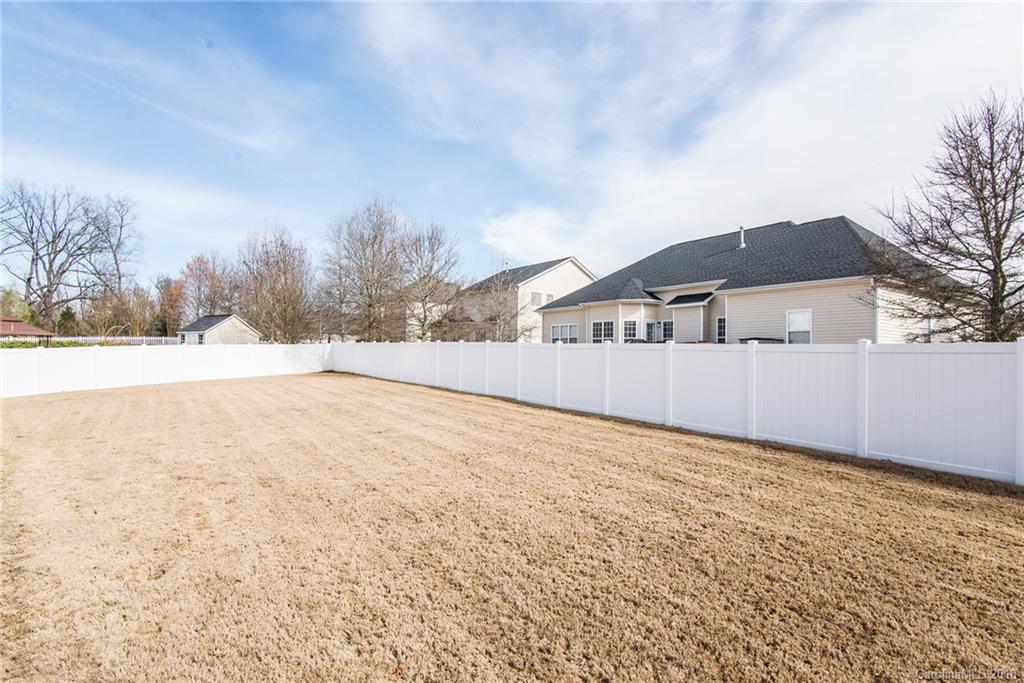212 Clear Spring Court Fort Mill, SC 29708 - Photo 24 of 26 Gallery Image 24