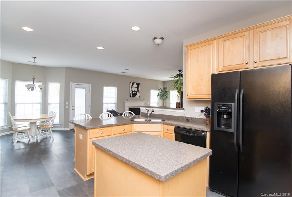 212 Clear Spring Court Fort Mill, SC 29708 - Photo 9 of 26 Gallery Image 9
