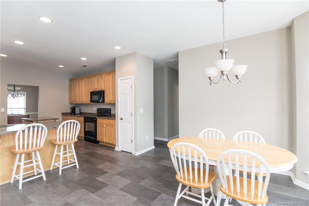 212 Clear Spring Court Fort Mill, SC 29708 - Photo 10 of 26 Gallery Image 10