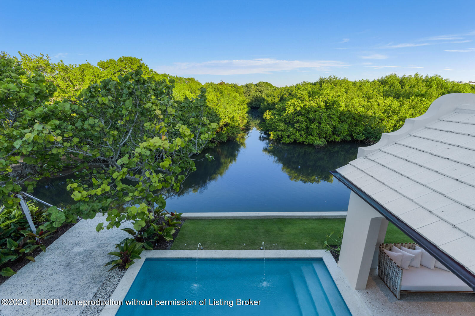 2219 Ibis Isle Road East Palm Beach, FL 33480 - Photo 33 of 64 Primary Bedroom View