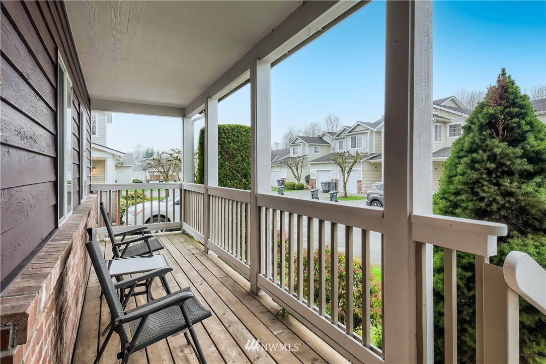 2750 Diamond Loop, Unit E Milton, WA 98354 - Photo 10 of 13 a view of a two chair in the balcony
