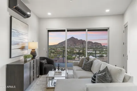 $10,000,000 | 6800 North 39th Place, Paradise Valley, AZ 85253