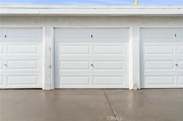 $2,650 | 18961 Florida Street, Unit 2, Huntington Beach, CA 92648