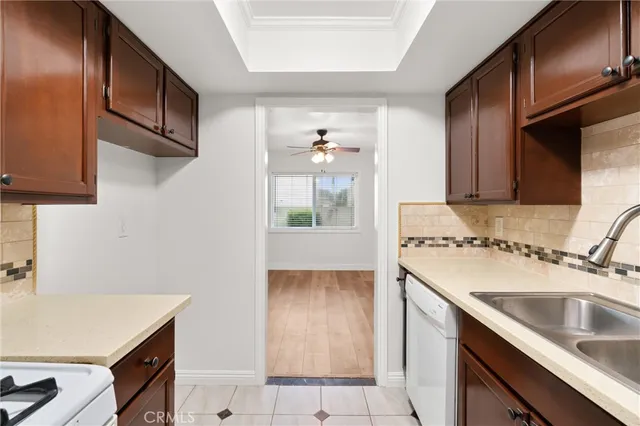 $2,650 | 18961 Florida Street, Unit 2, Huntington Beach, CA 92648