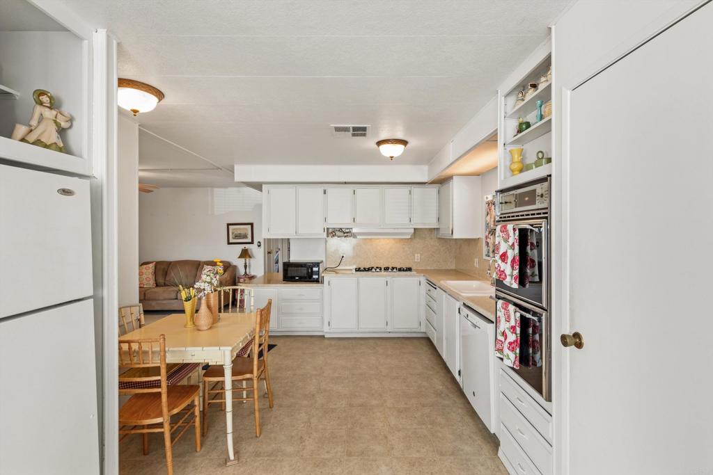 650 South Rancho Santa Fe Road, Unit 256 San Marcos, CA 92078 - Photo 10 of 60