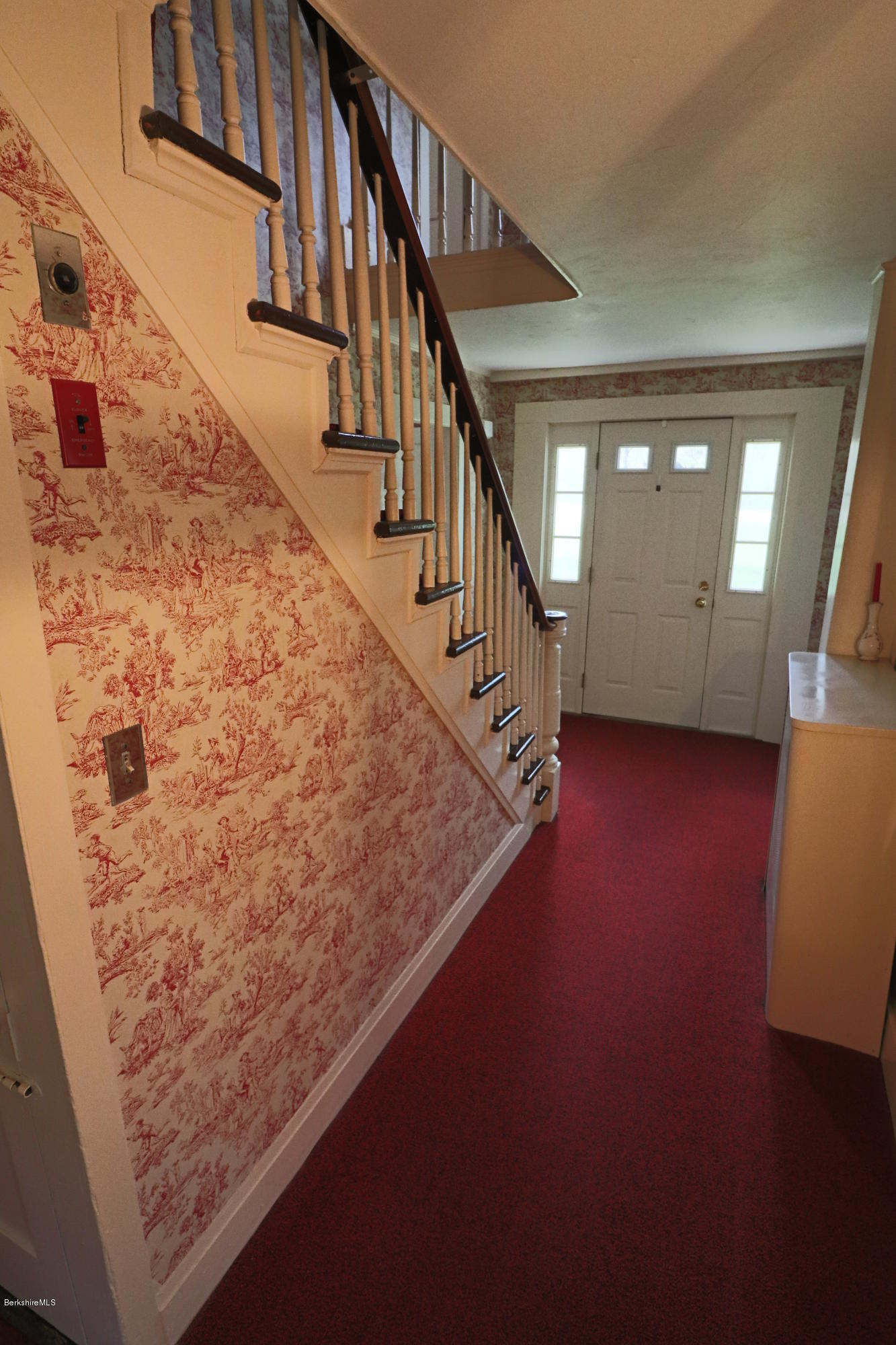 22 Summit Road Richmond, MA 01254 - Photo 23 of 52 a view of entryway and hall