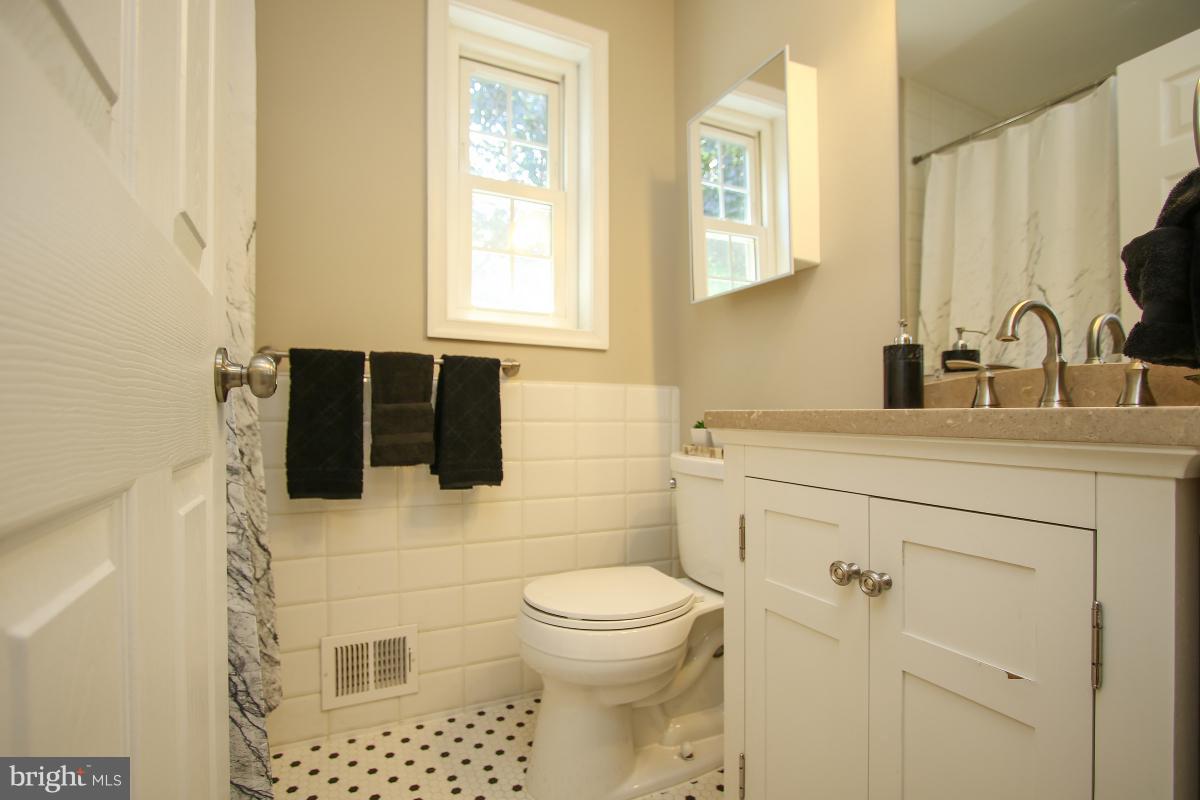 4043 Adams Drive Silver Spring, MD 20902 - Photo 17 of 30 Upper level full bath