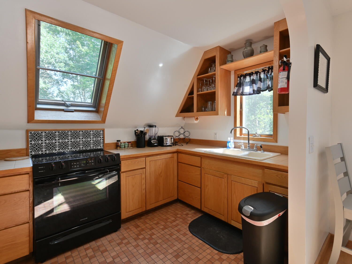 76 Knox Road Bar Harbor, ME 04609 - Photo 10 of 38 Kitchen
