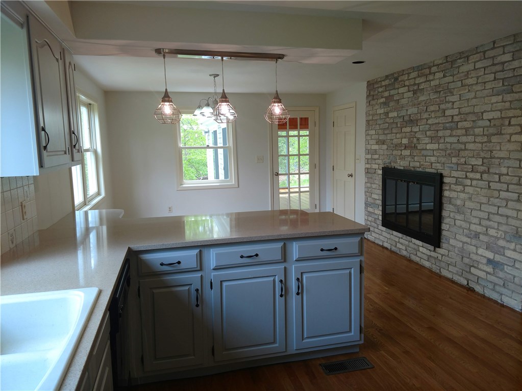 3 Running Stream Road Rehoboth, MA 02769 - Photo 6 of 30 Gallery Image 6