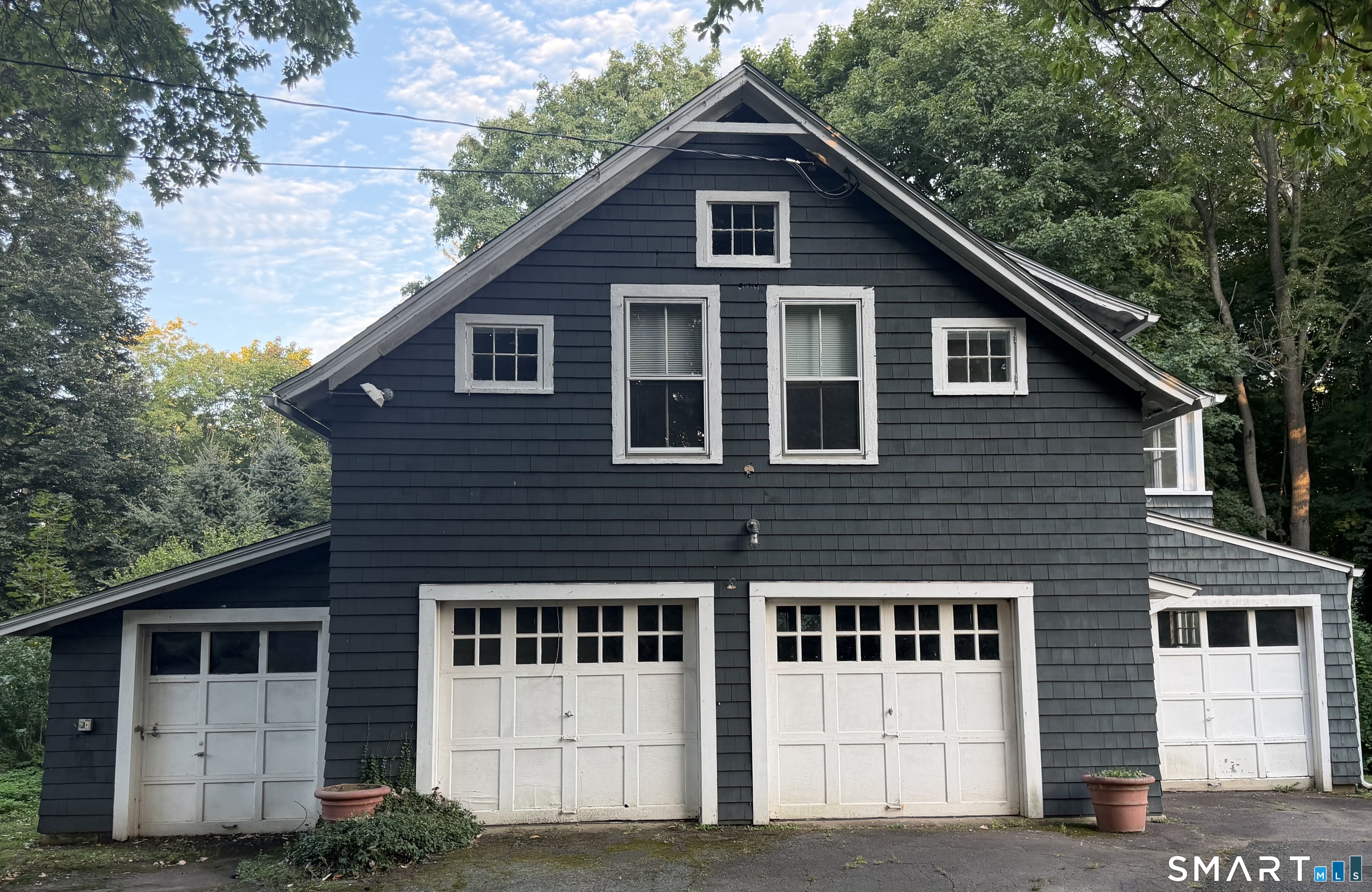 856 Boston Post Road Madison, CT 06443 - Photo 1 of 12 Converted Carriage House 856 Boston Post Road, The Ledges