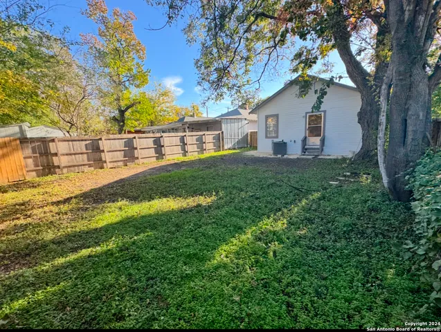 $1,575 | 247 Furnish Avenue, San Antonio, TX 78204