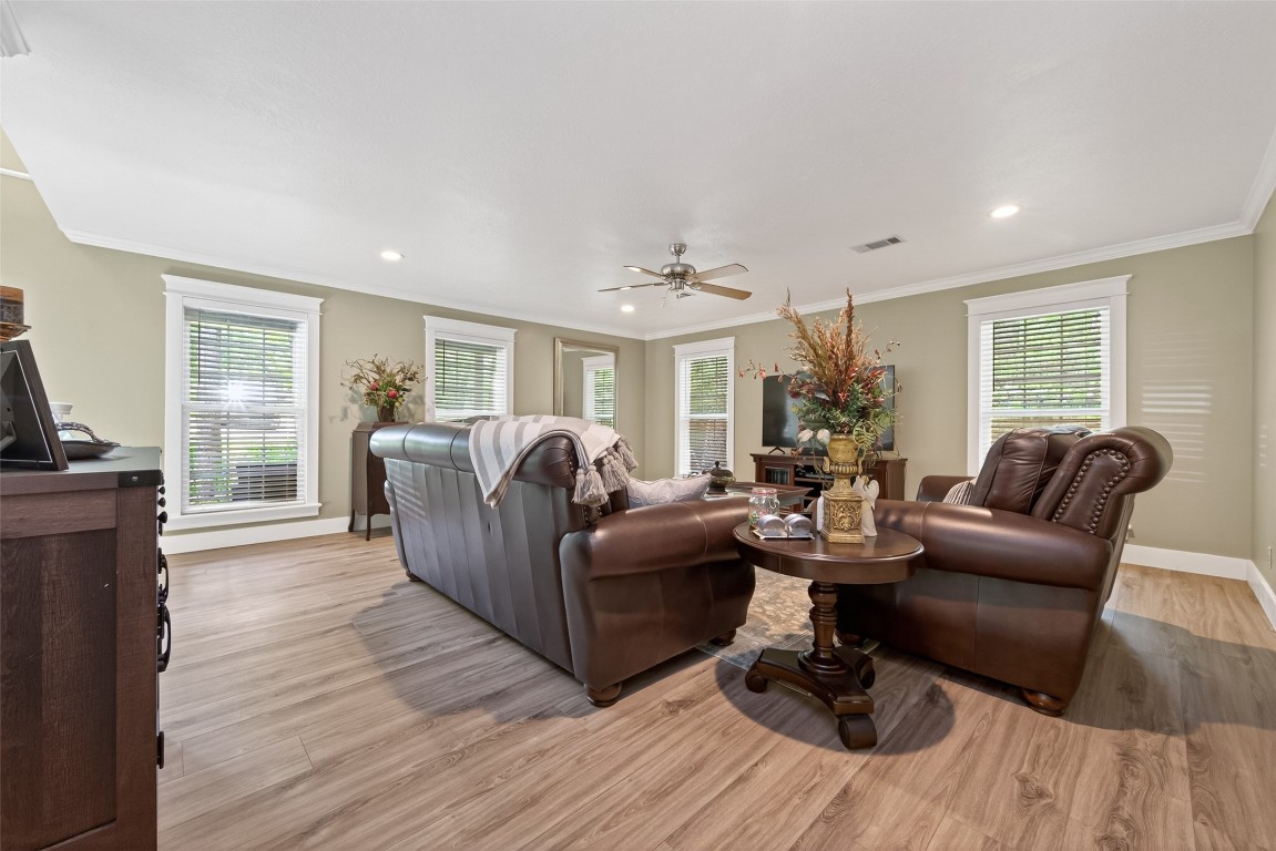 130 North Fairway Loop Coldspring, TX 77331 - Photo 15 of 49