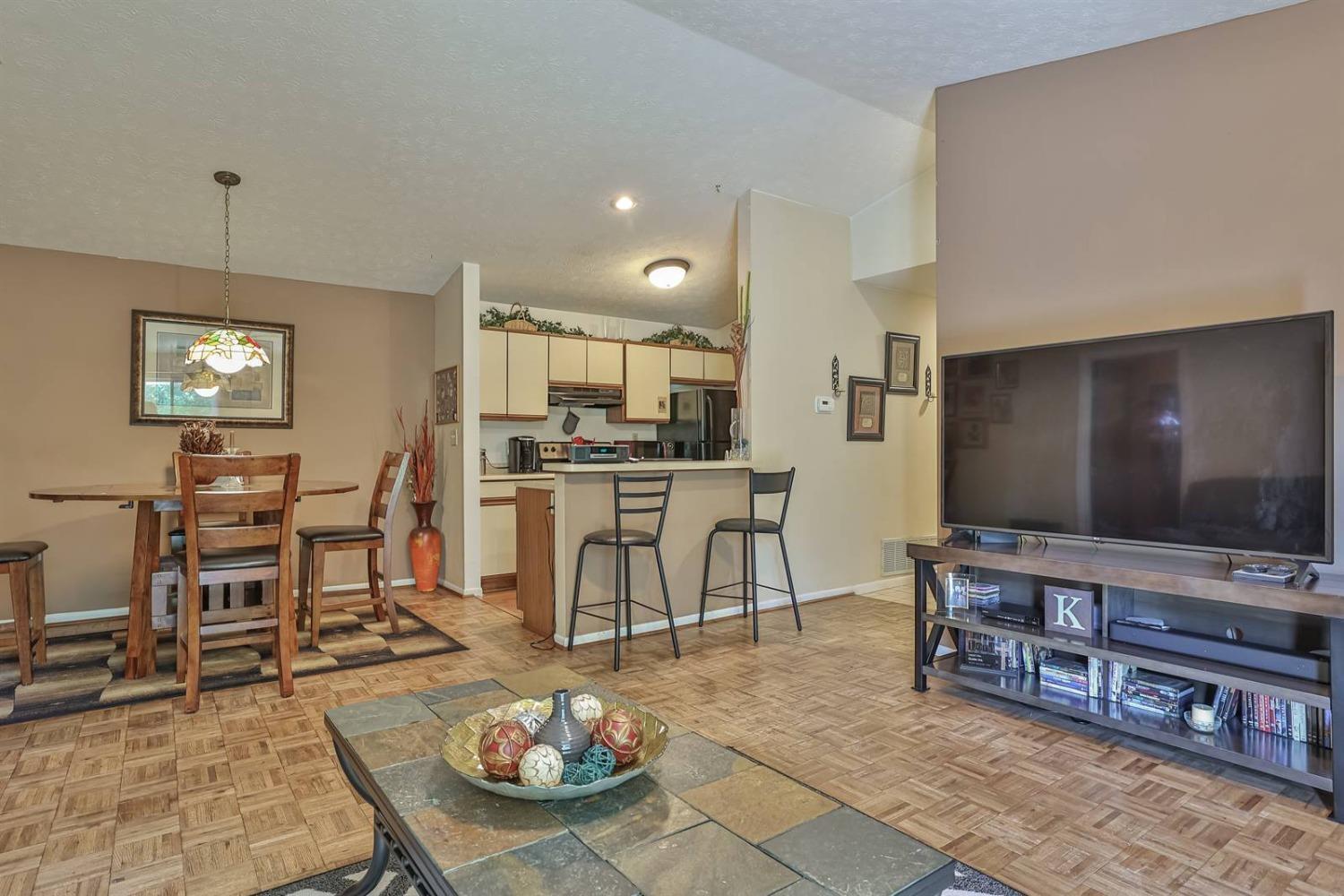 9319 Winton Road, Unit 12 Cincinnati, OH 45231 - Photo 6 of 26