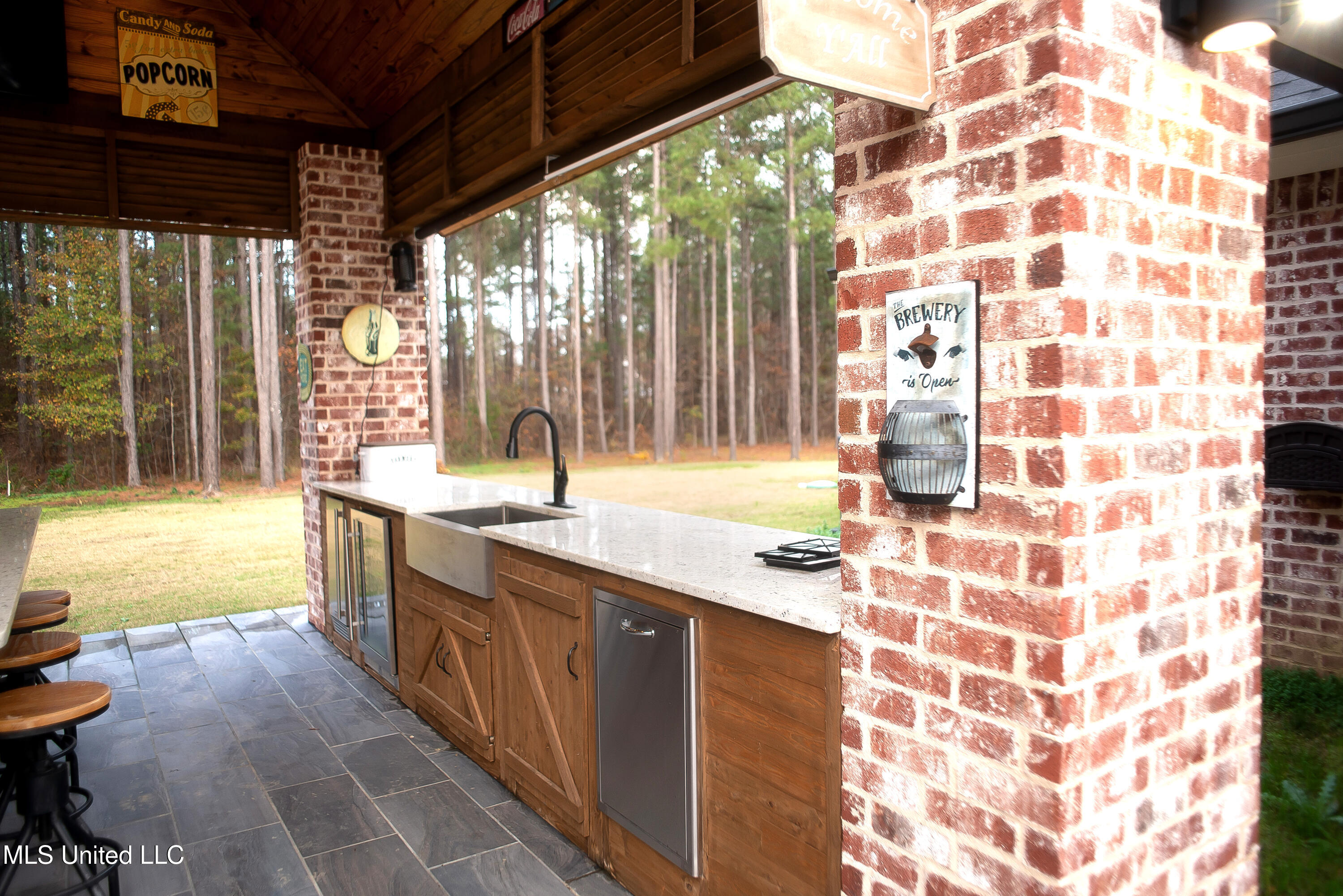 189 Stump Ridge Road Brandon, MS 39047 - Photo 27 of 137 DSC_0411