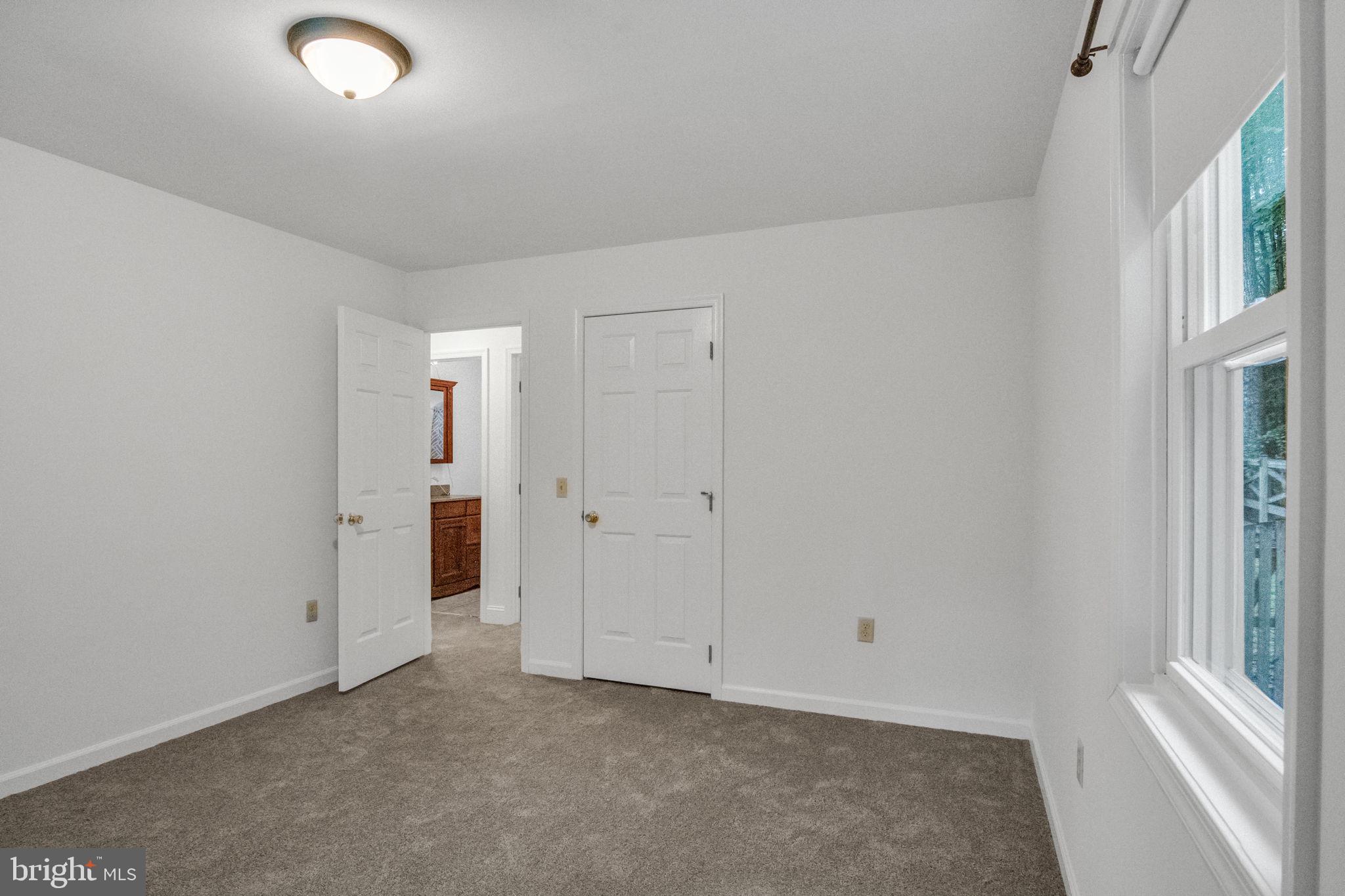 17 Dove Trail Fairfield, PA 17320 - Photo 19 of 43 a view of an empty room