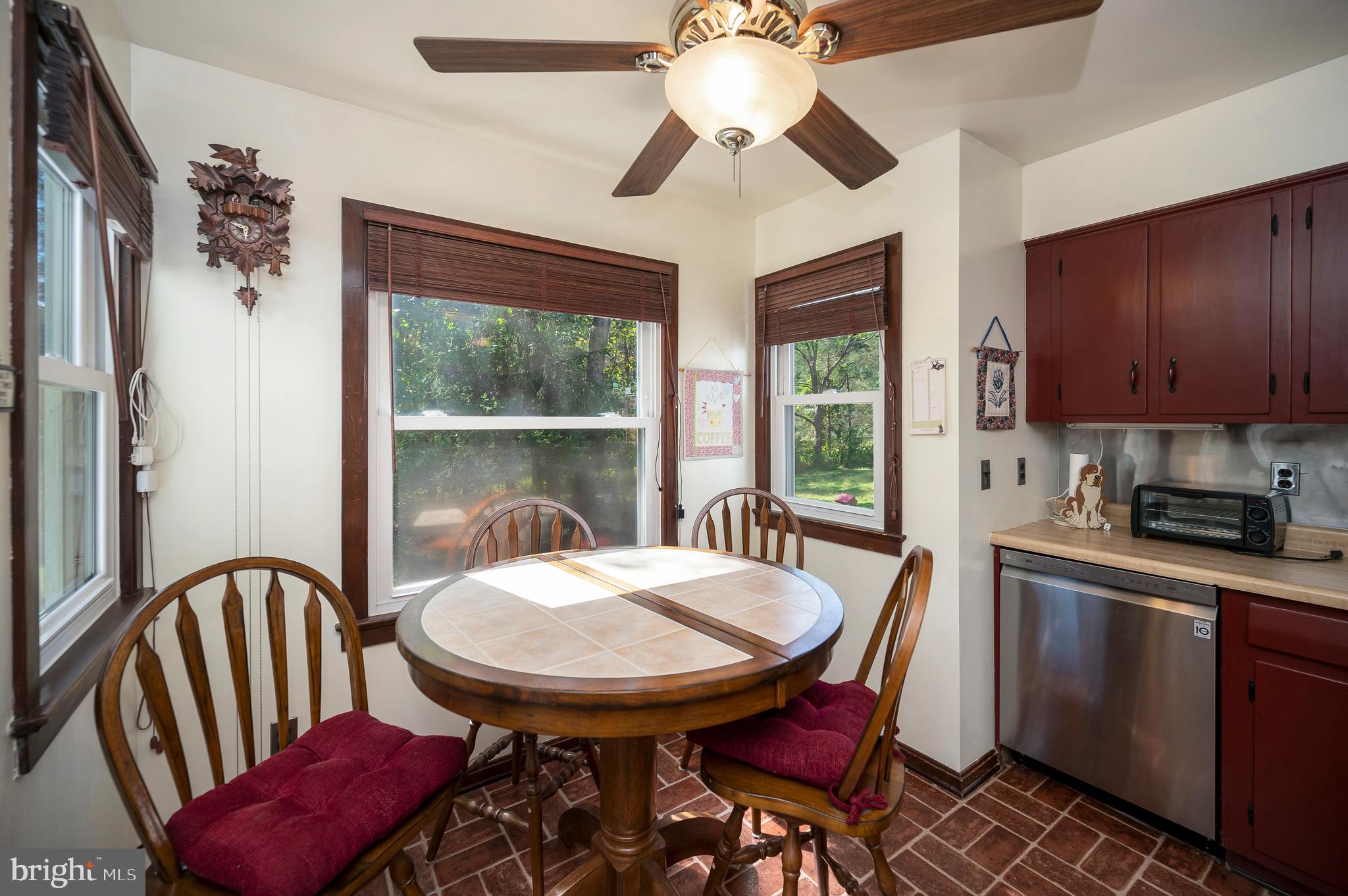 31934 Indiantown Road Locust Grove, VA 22508 - Photo 25 of 60 Cozy dining space