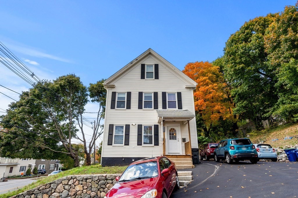 189 Maple Street Danvers, MA 01923 - Photo 2 of 20 Gallery Image 2