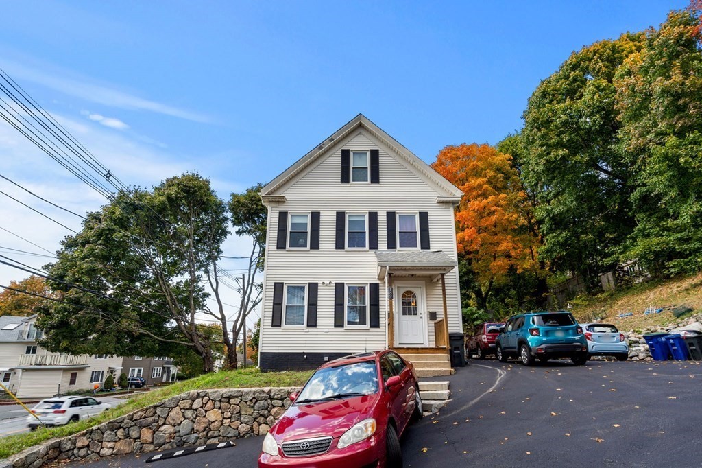 189 Maple Street Danvers, MA 01923 - Photo 3 of 20 Gallery Image 3