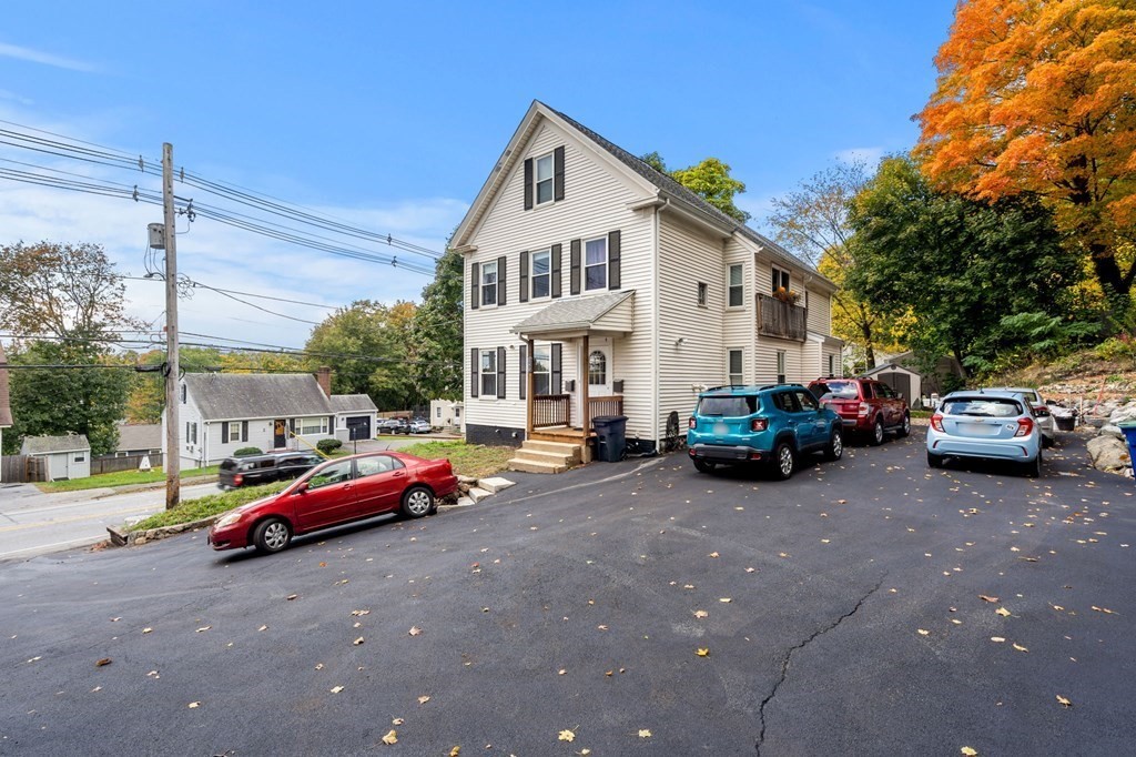 189 Maple Street Danvers, MA 01923 - Photo 5 of 20 Gallery Image 5