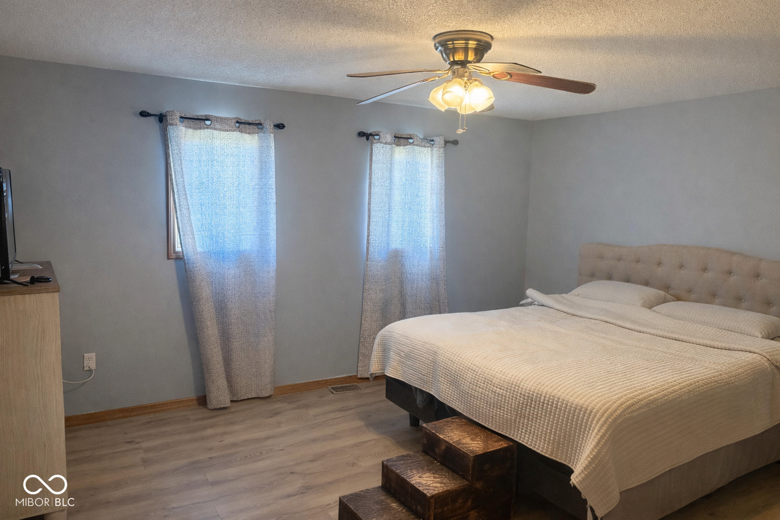 908 South Division Street Cayuga, IN 47928 - Photo 9 of 24