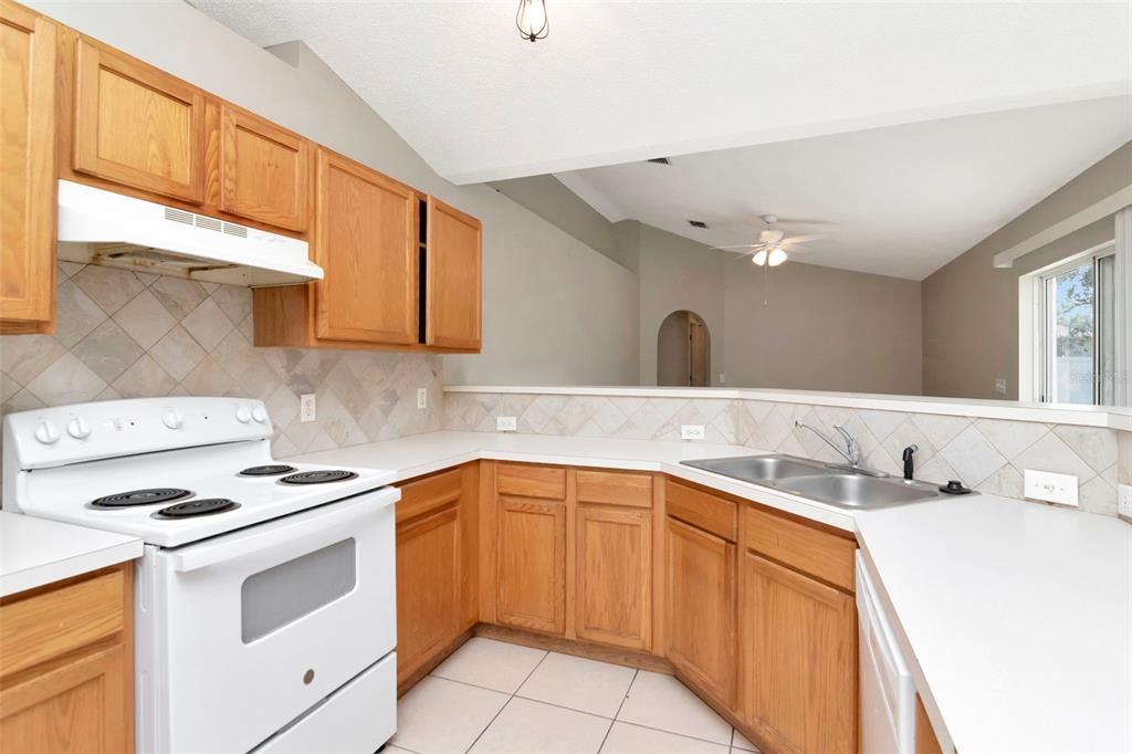 11066 Avis Street Spring Hill, FL 34608 - Photo 15 of 33