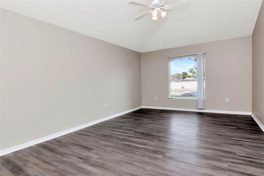 11066 Avis Street Spring Hill, FL 34608 - Photo 6 of 33