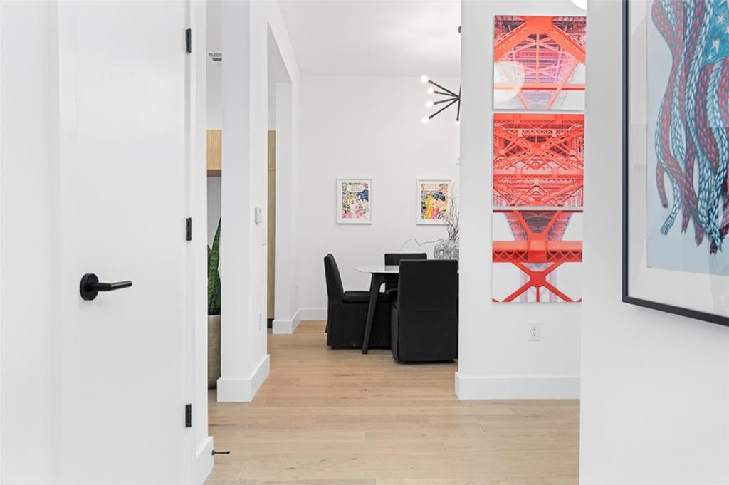 567 Ponce De Leon Avenue Northeast, Unit 516 Atlanta, GA 30308 - Photo 12 of 45 a view of a hallway with interior of the house