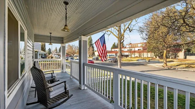 $365,900 | 2009 West Carlisle Avenue, Spokane, WA 99205