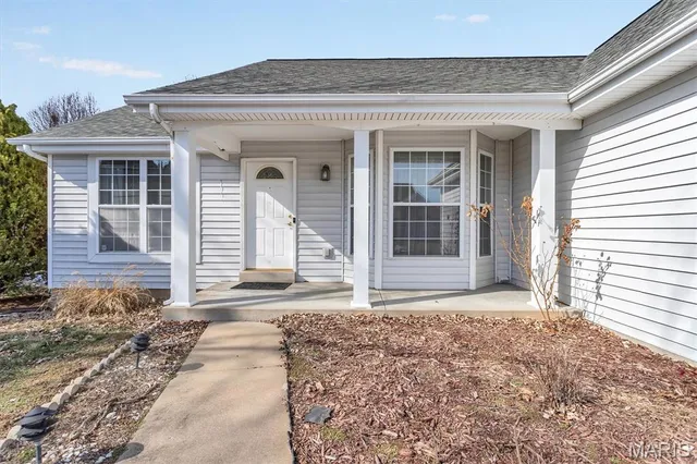 $239,900 | 16328 Hampden Place, Florissant, MO 63034