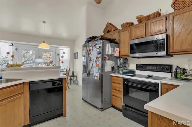 $239,900 | 16328 Hampden Place, Florissant, MO 63034