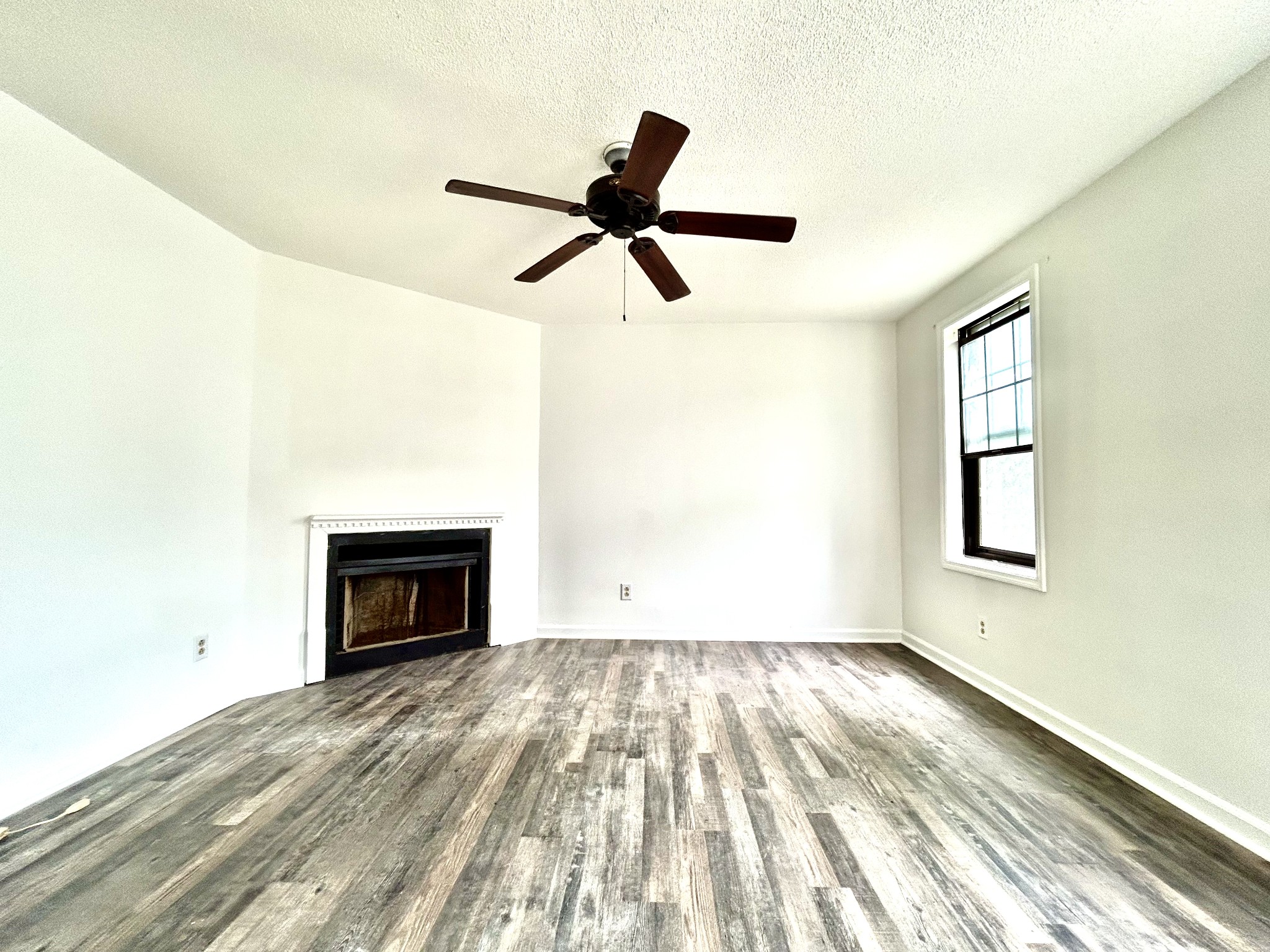 114 Bakertown Road Antioch, TN 37013 - Photo 3 of 27 Gallery Image 3