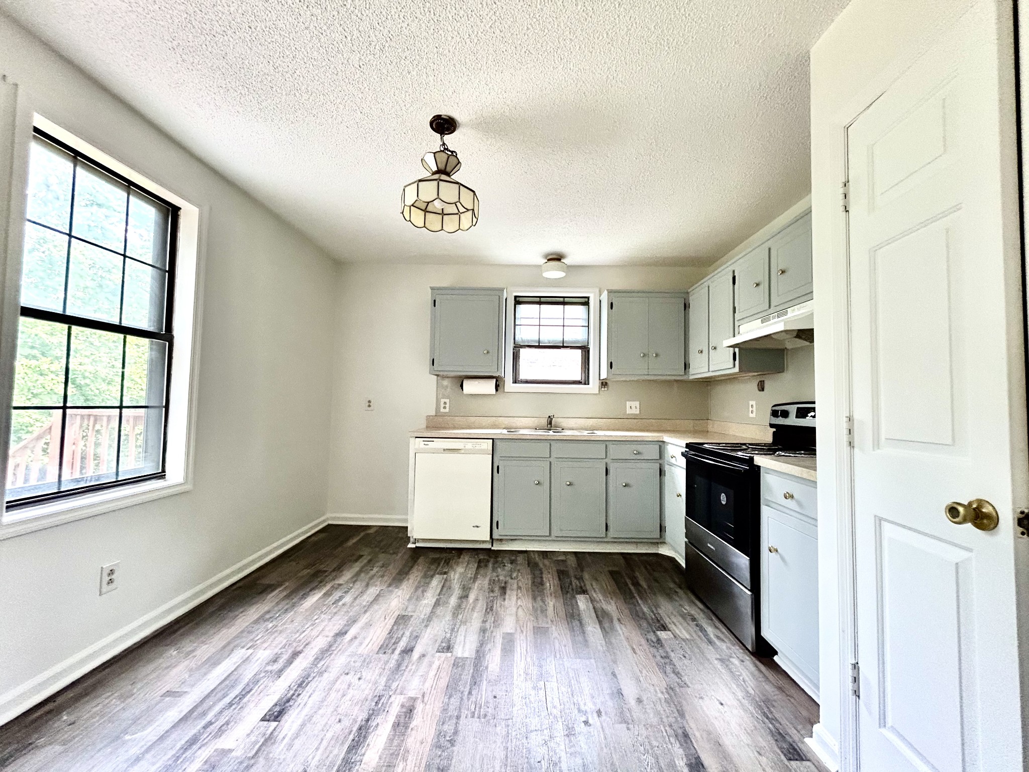 114 Bakertown Road Antioch, TN 37013 - Photo 8 of 27 Gallery Image 8