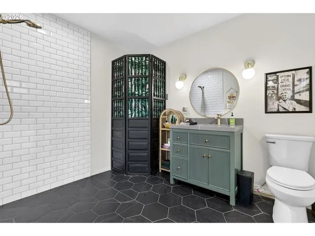 a view of bathroom with shower