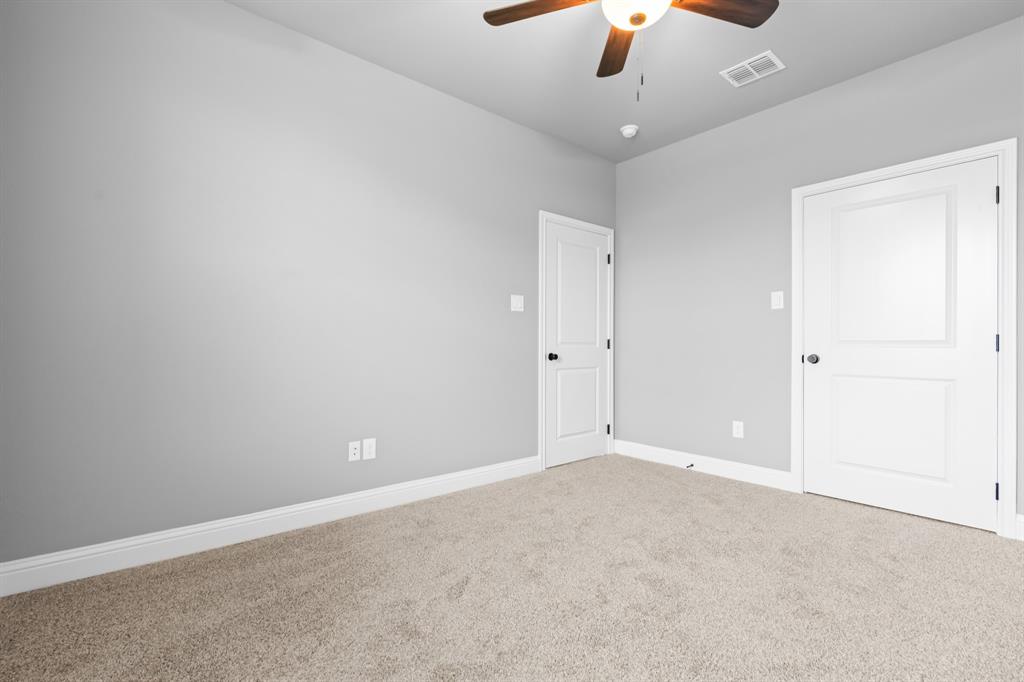 120 Water View Lane Robinson, TX 76706 - Photo 23 of 34 3rd Bedroom with spacious closet.