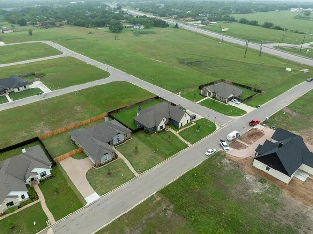 $499,990 | 120 Water View Lane, Robinson, TX 76706