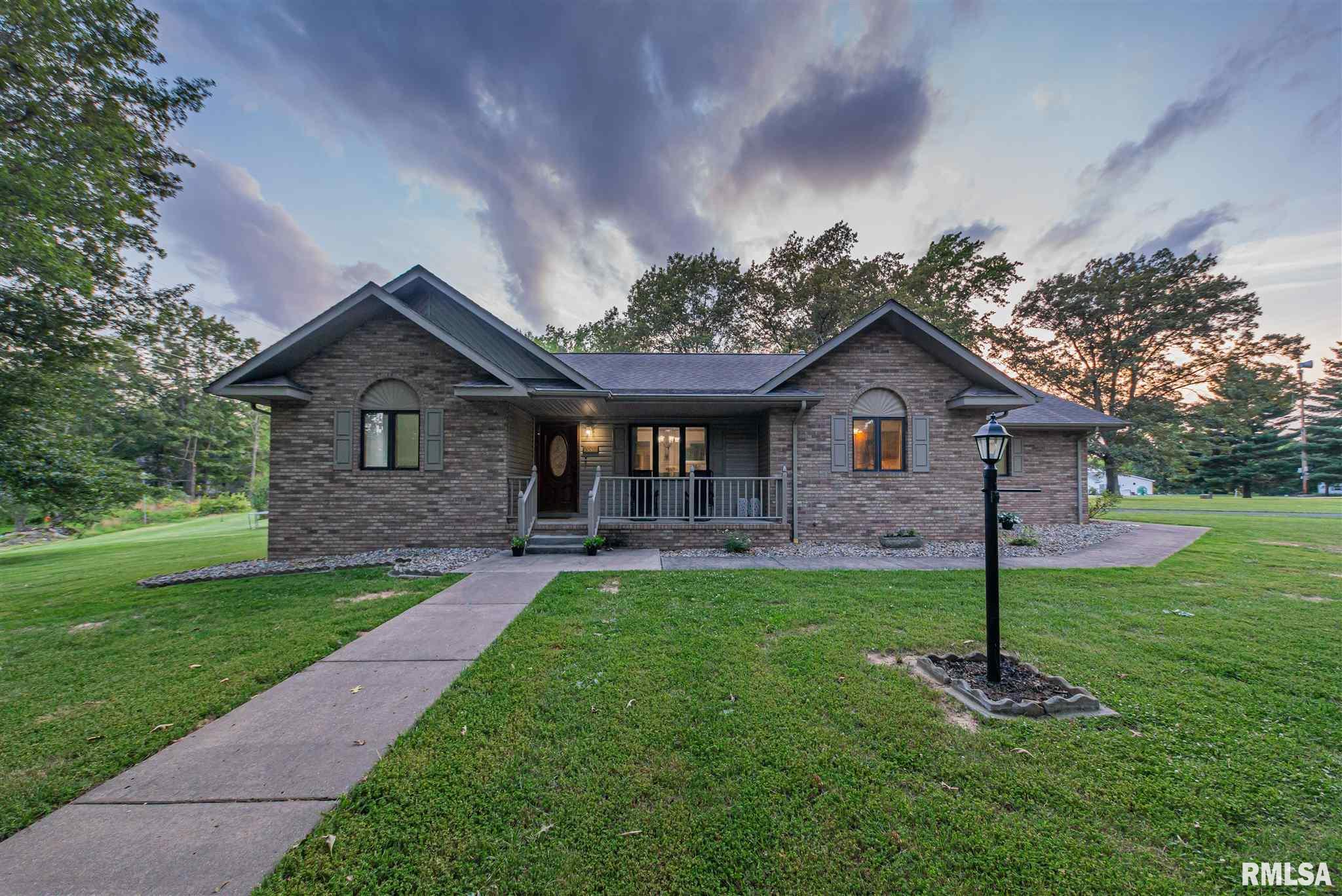 2006 Buckley Road Marion, IL 62959 - Photo 1 of 40 Gallery Image 1