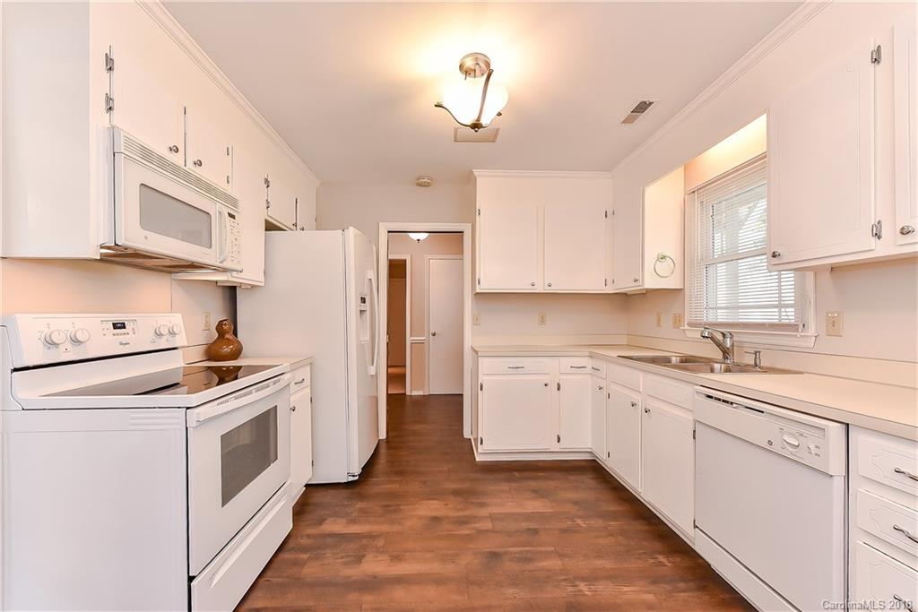 7315 Rustic Ridge Court, Unit 38 Charlotte, NC 28226 - Photo 15 of 21 Gallery Image 15
