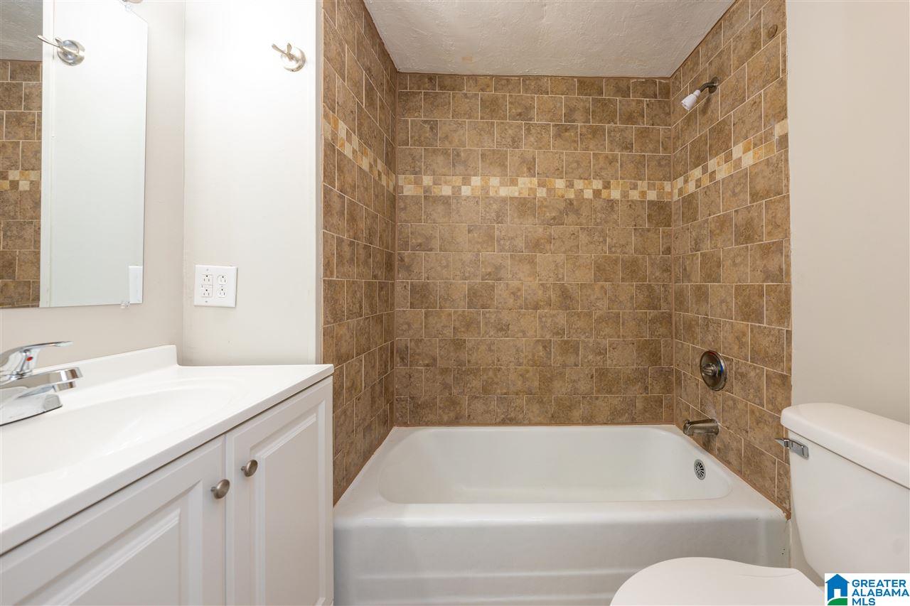 2600 Sweeney Hollow Road Birmingham, AL 35215 - Photo 4 of 8