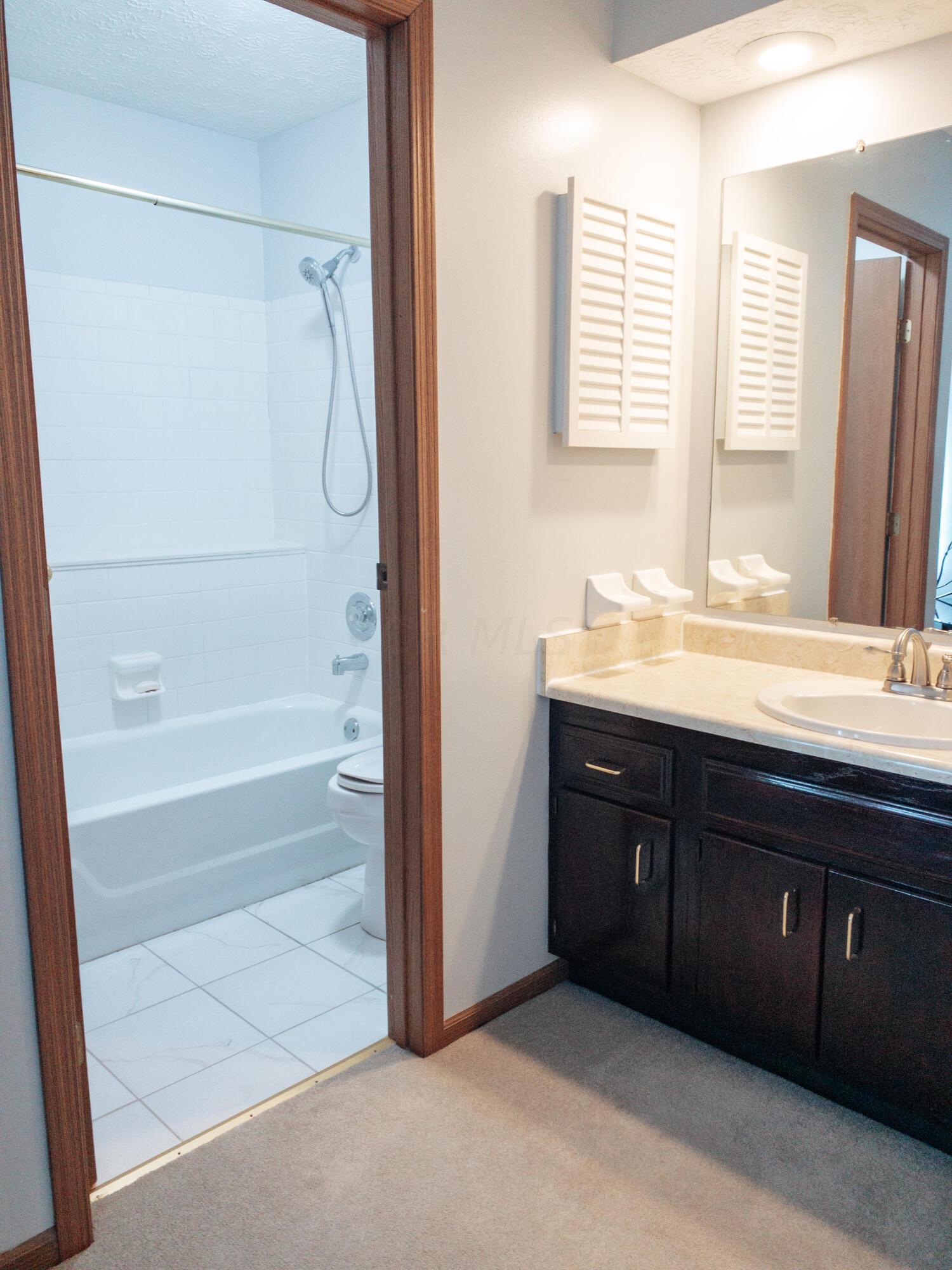 2041 Stancrest Road Dublin, OH 43016 - Photo 16 of 27 Gallery Image 16