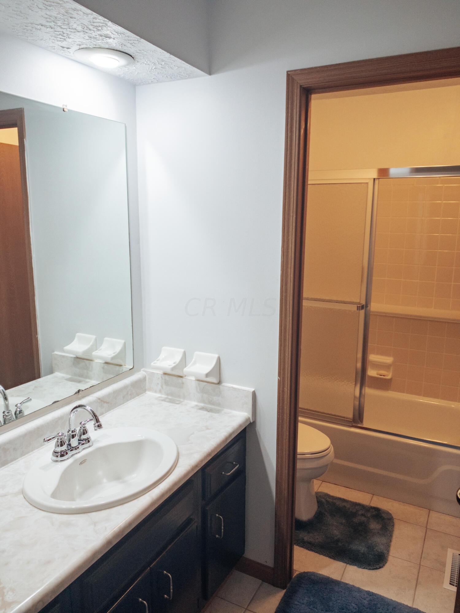 2041 Stancrest Road Dublin, OH 43016 - Photo 22 of 27 Gallery Image 22