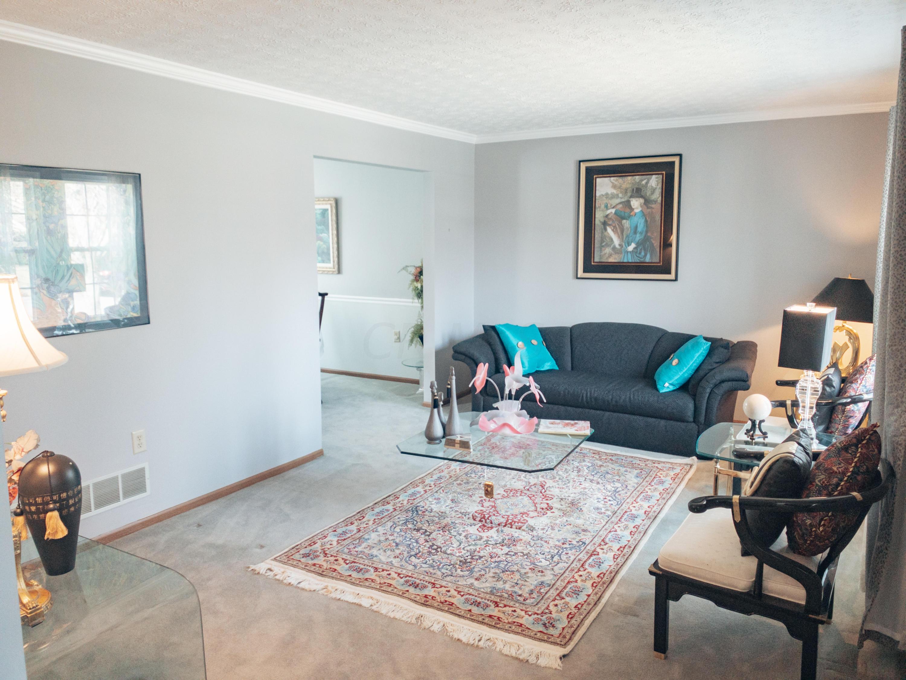 2041 Stancrest Road Dublin, OH 43016 - Photo 4 of 27 Gallery Image 4