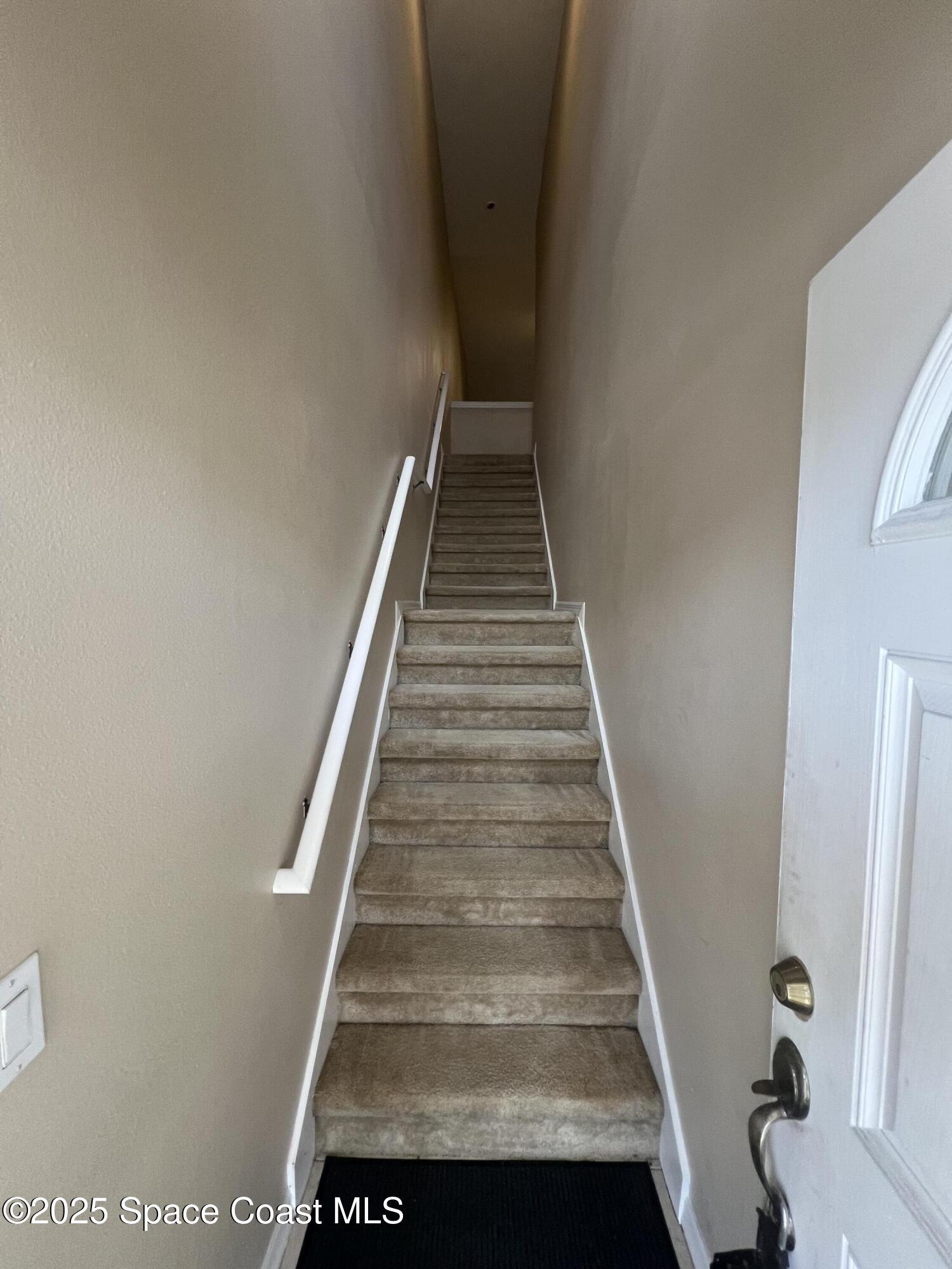 1040 Venetian Drive, Unit 203 Melbourne, FL 32904 - Photo 2 of 23 a view of entryway