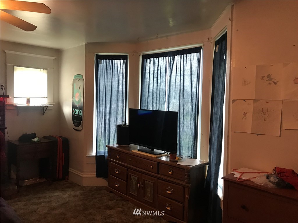 91 Southwest 11th Street Chehalis, WA 98532 - Photo 8 of 10 Gallery Image 8