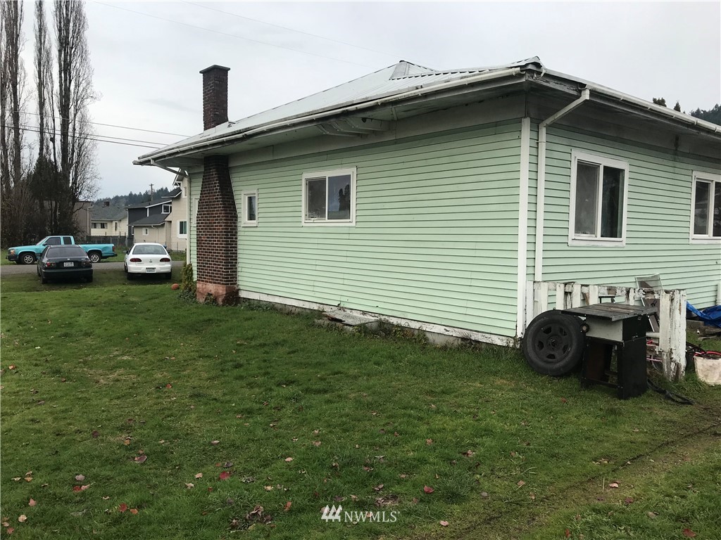 91 Southwest 11th Street Chehalis, WA 98532 - Photo 9 of 10 Gallery Image 9