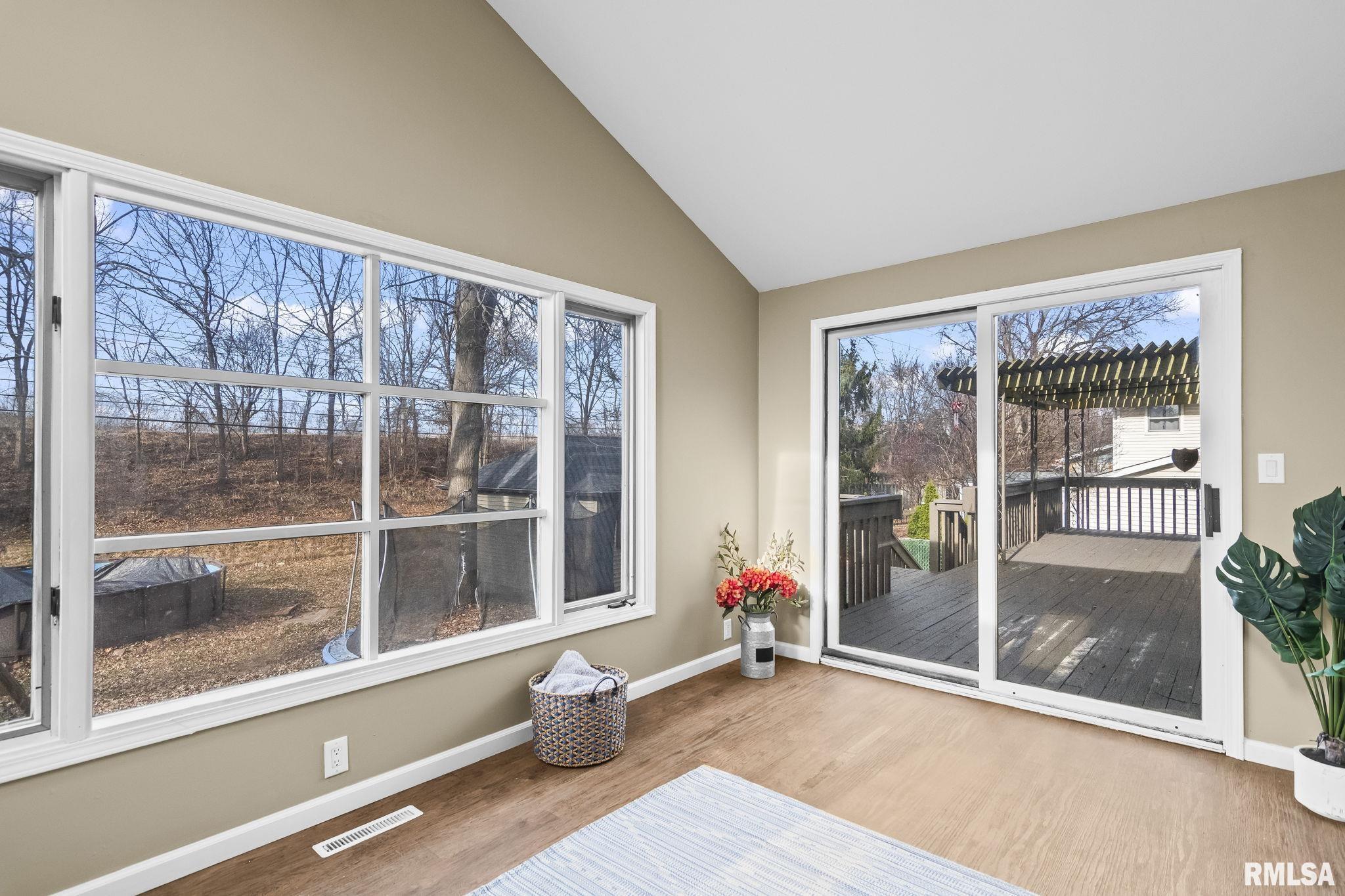 49 Bellerive Road Springfield, IL 62704 - Photo 10 of 41